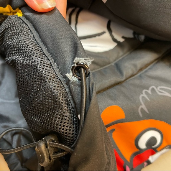 💙 NWT Staple Pigeon Sesame Street Crew puffer Jacket Unisex - Picture 9 of 12